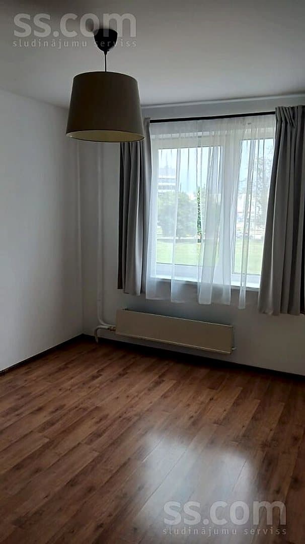 4 istabu dzīvoklis — Salnas 5 — vēl bildes