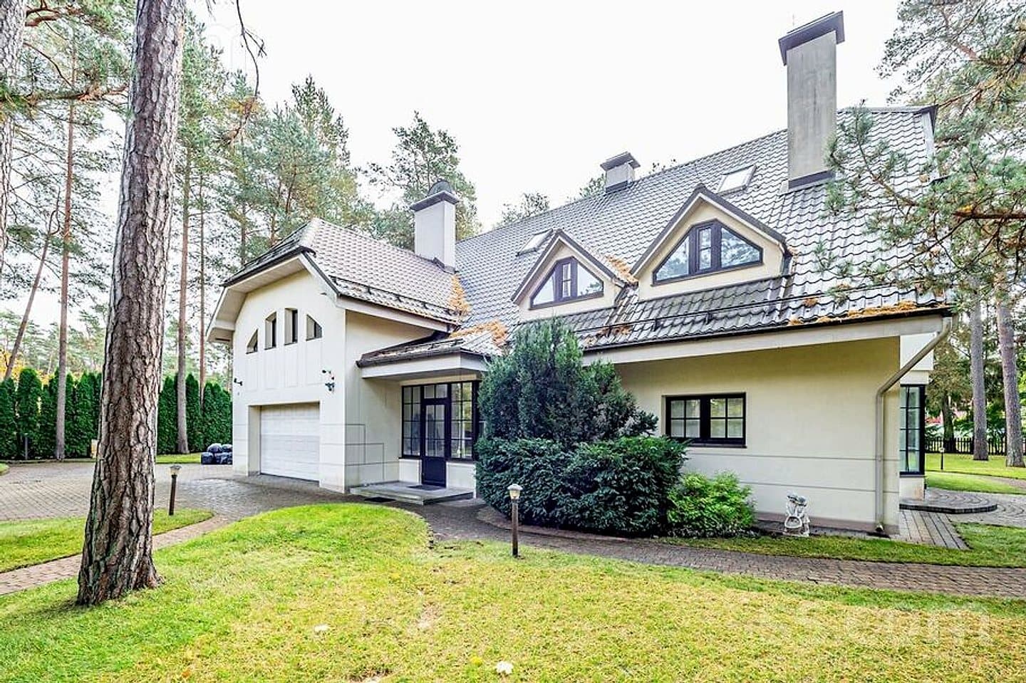 Māja — Viršu 17