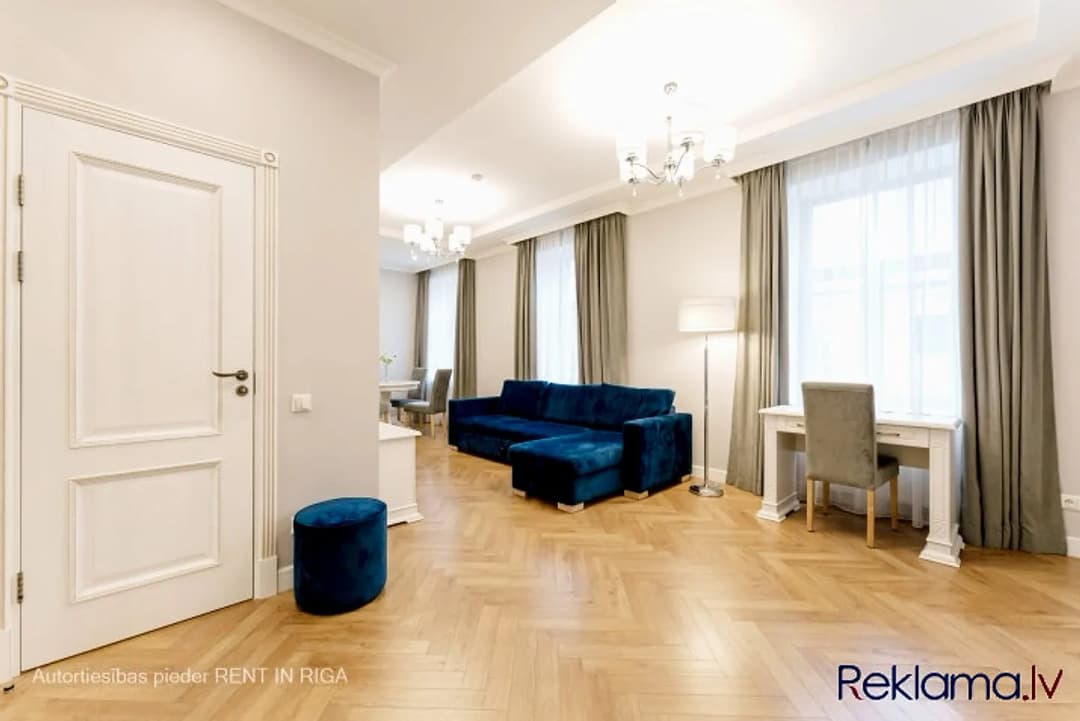 Piedāvājam ekskluzīvus trīs istabu apartamentus Rīgas centrā, jaunā rekonstruētā projektā