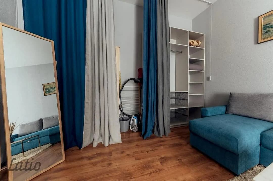 Plašs un saulains dzīvoklis Liepājas centrā ar privātu ieeju un ienesīgu īstermiņa īres — bilde 4