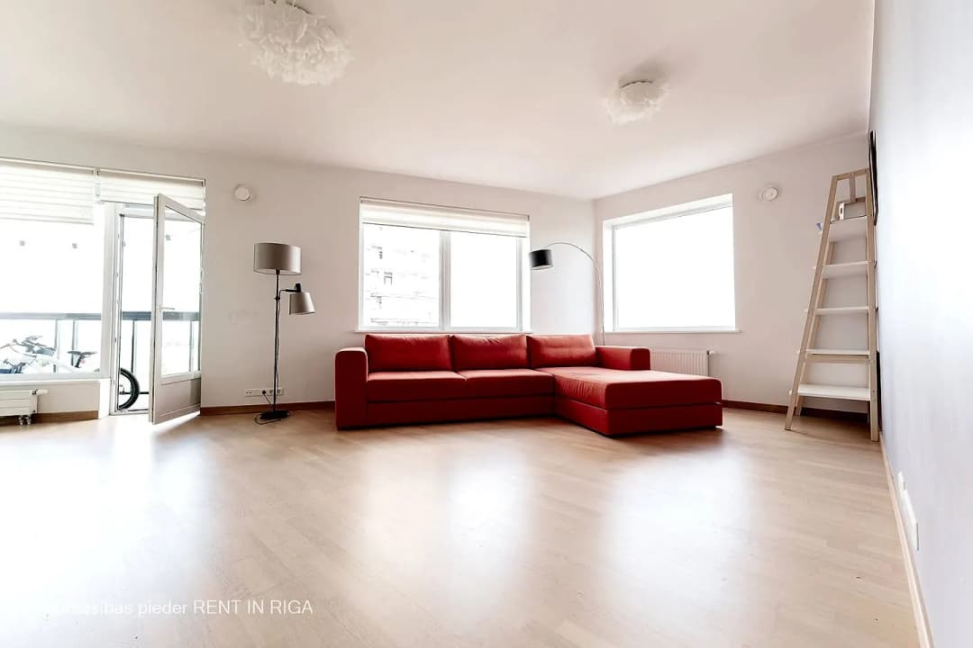 Grostonas 25, Centrs — vēl bildes