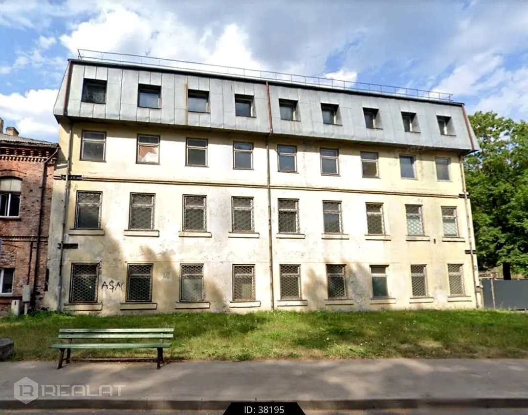 32-ist. Māja, 1635.70㎡ - Rīga, Katlakalns