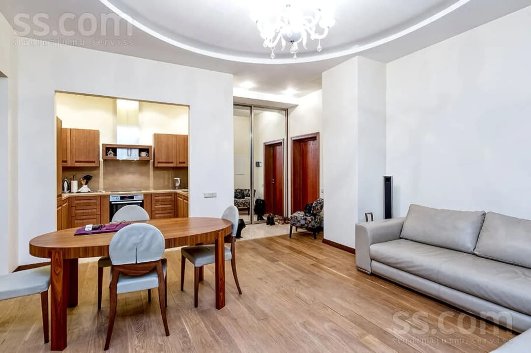 Divistabu dzīvoklis — Mežotnes iela 2 1 — bilde 3