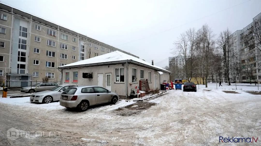 Iznomā noliktavas/ ražošanas telpas 2500 m2. platībā. + Ēka tikko pēc renovācijas + Augstie — bilde 4