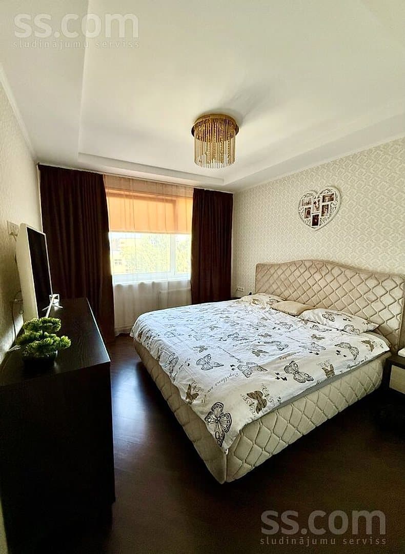 Trīsistabu dzīvoklis — Eduarda Tisē 52 — vēl bildes