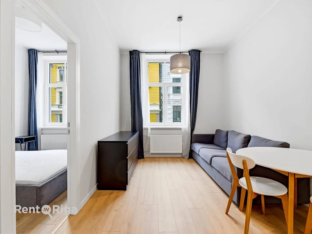 Elizabetes 89, Centrs