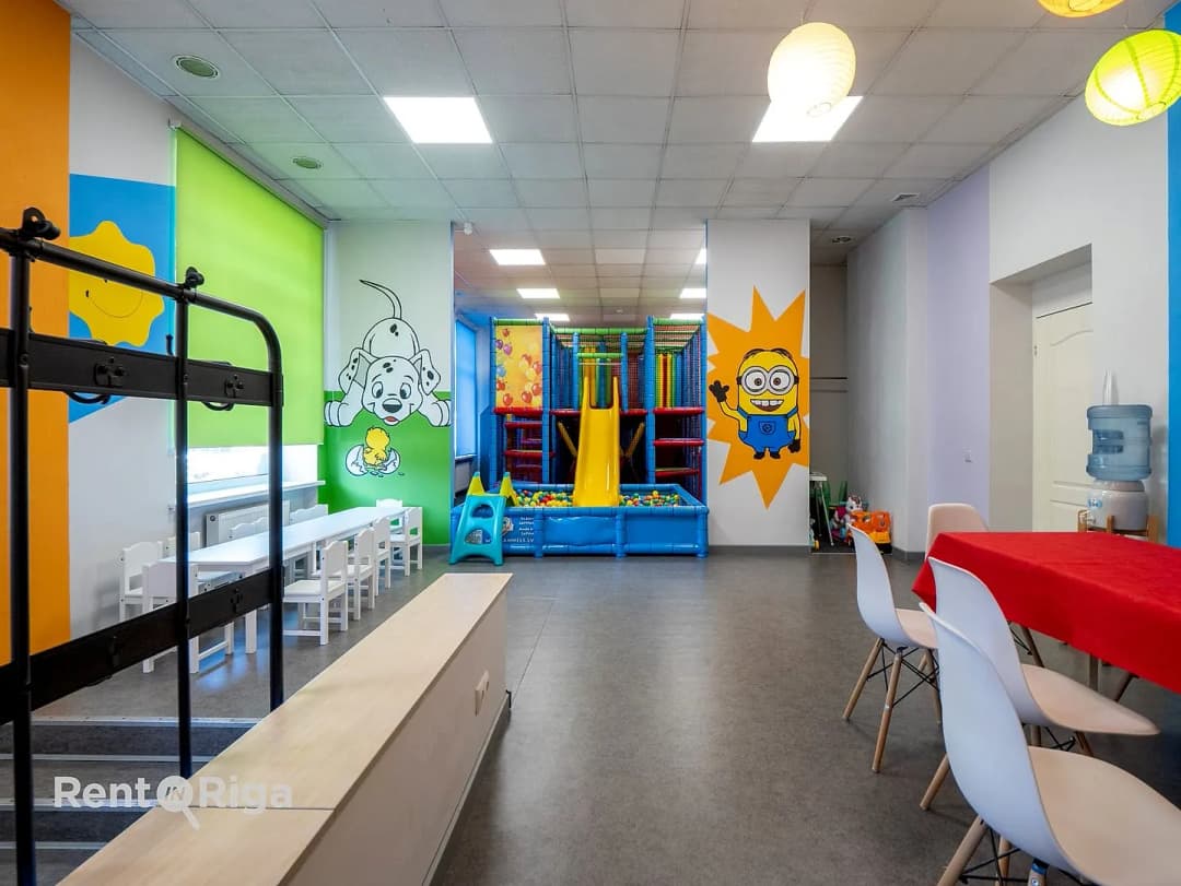 Hospitāļu 8, Centrs — vēl bildes