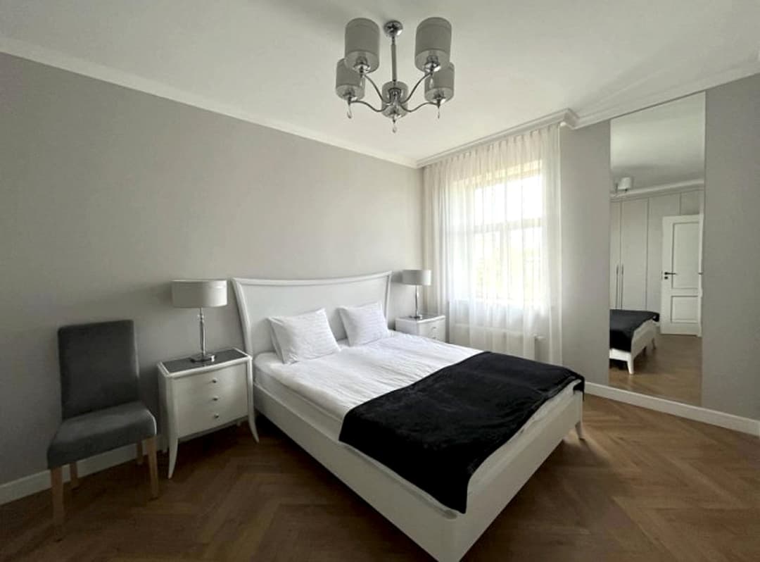 Piedāvājam ekskluzīvus 2-istabu apartamentus Rīgas centrā, jaunā rekonstruētā projektā — bilde 2