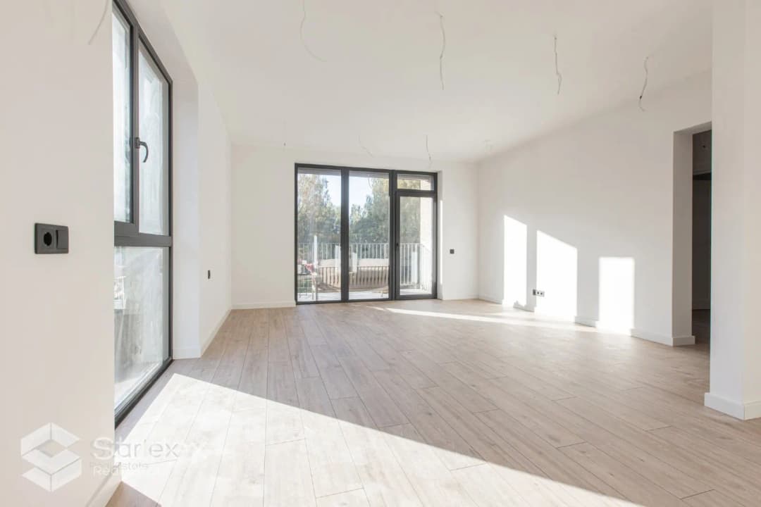 Putnu 43, Ziepniekkalns, Rīga — vēl bildes