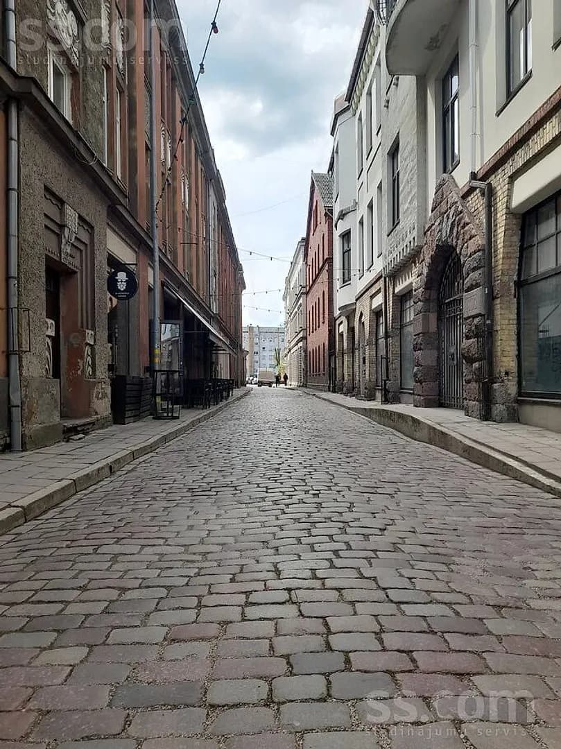 Trīsistabu dzīvoklis — Lielā 8 — bilde 2