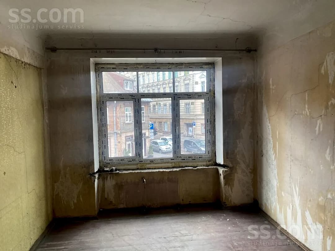5 istabu dzīvoklis — Matīsa 83 — vēl bildes