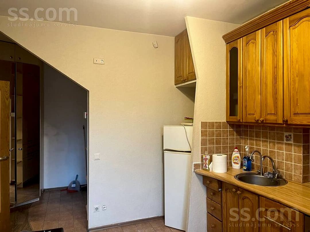 Vienistabas dzīvoklis — Pasta iela 48 — vēl bildes