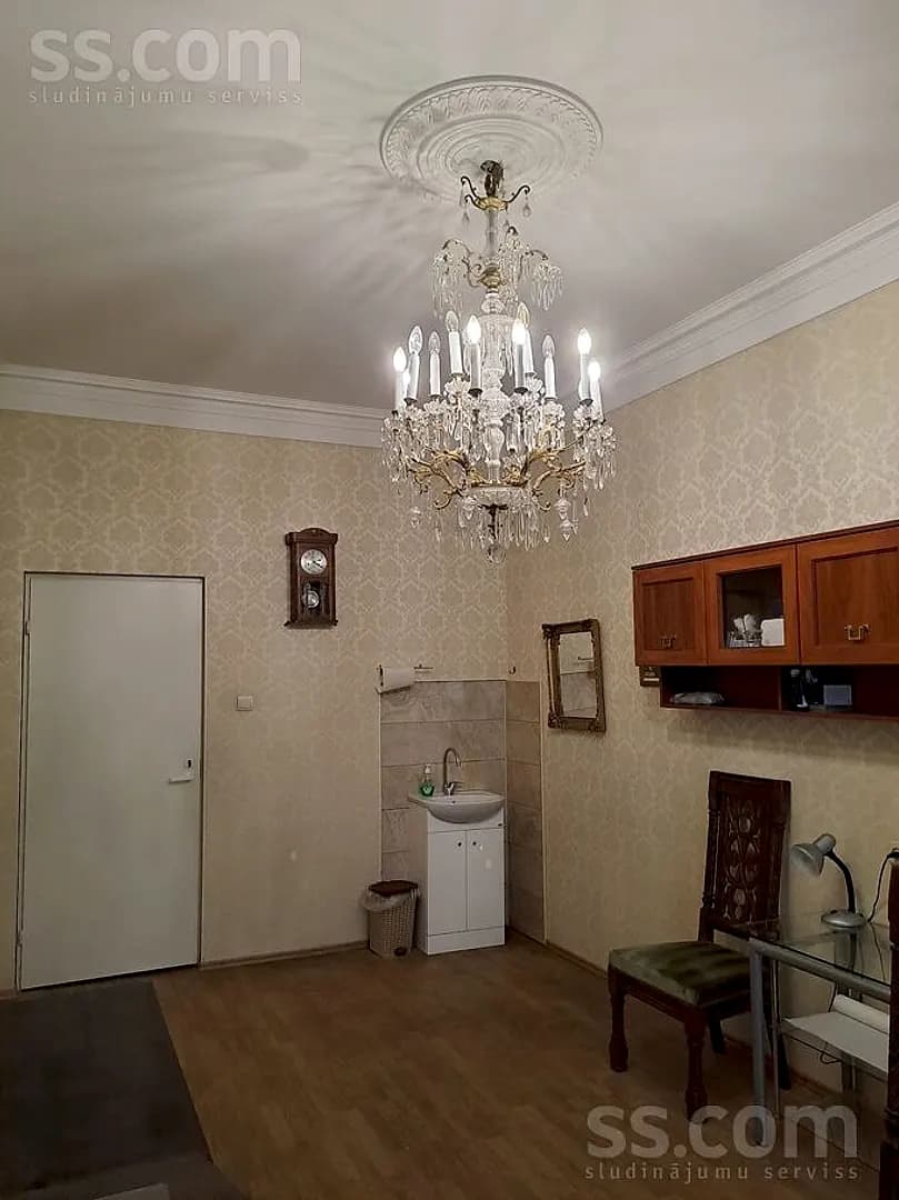 Trīsistabu dzīvoklis — Dzirnavu 31 — bilde 2