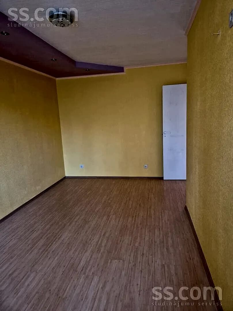 Divistabu dzīvoklis — Artilērijas iela 9 — bilde 4