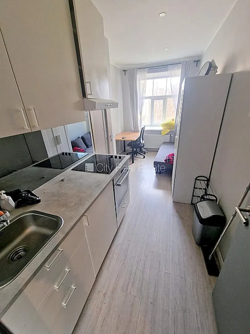 Fasādes māja, renovēta māja, slēgts pagalms, ieeja no ielas, kāpņu telpa pēc kapitālā — bilde 4