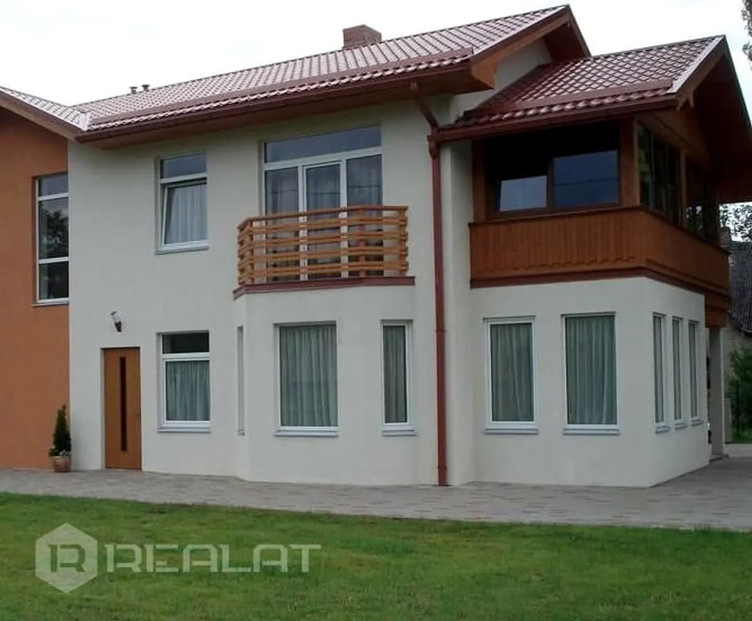 Kanālu iela 28, Melluži