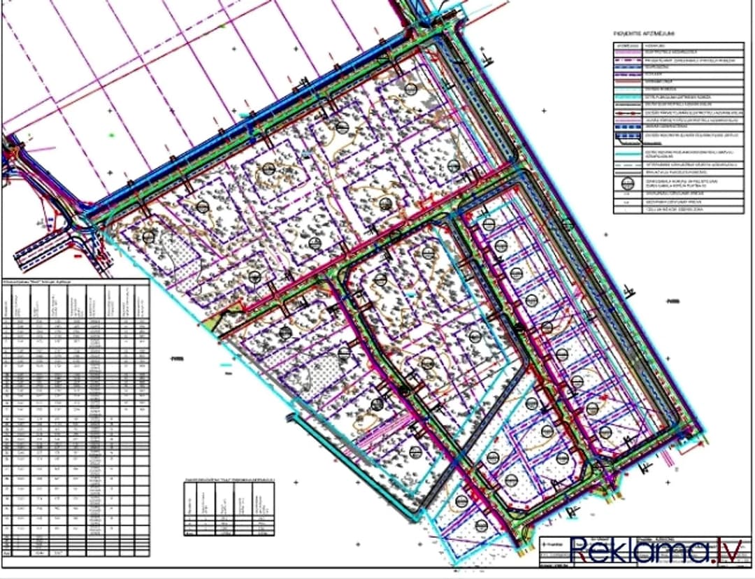 Pārdod zemes gabalu Ādažos netālu no VIA Baltic, Tallinas šosejas (A1), 9,58 ha platībā.