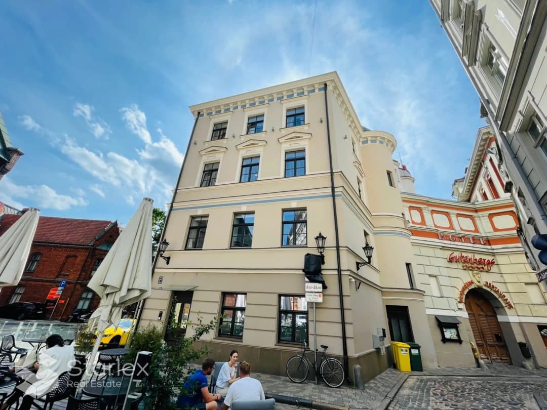 Doma laukums 1A, Vecrīga, Rīga