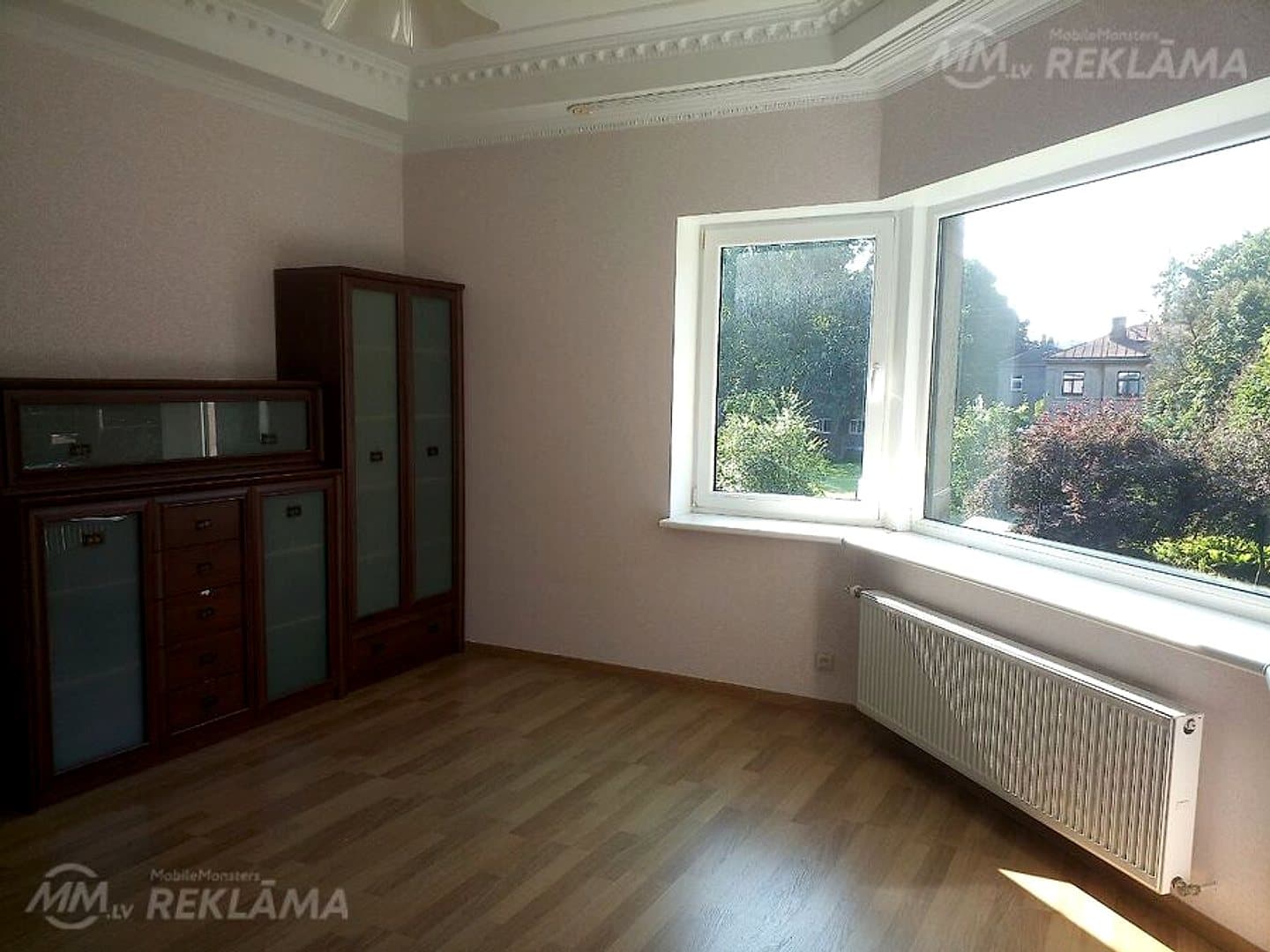 Dzīvoklis Rīgā, Čiekurkalnā, 100 м², 3 ist., 2 stāvs.
