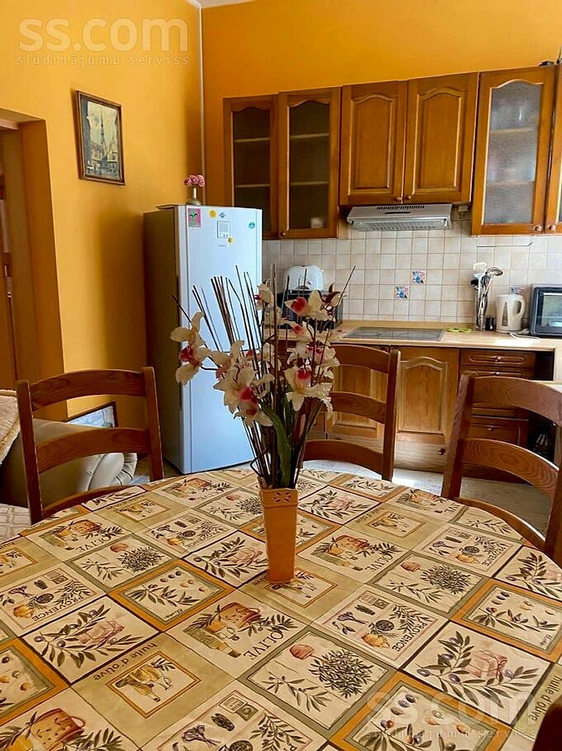5 istabu dzīvoklis — Pils 7 — bilde 3