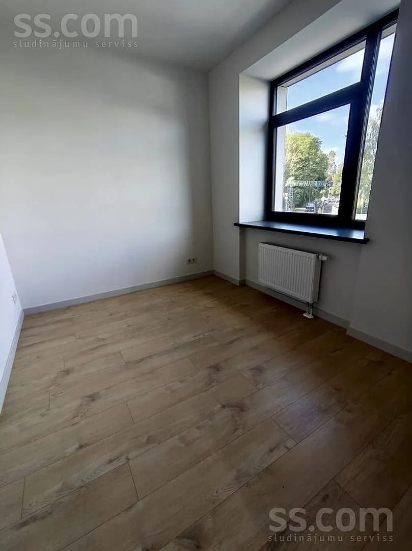 Trīsistabu dzīvoklis — Lielirbes 9a — vēl bildes