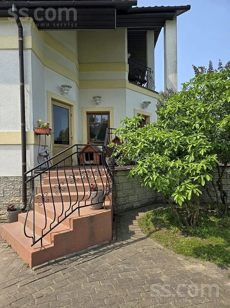 Māja — Staburagi