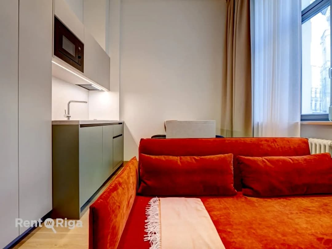 Stilīgs un moderns dzīvoklis Rīgas centrā. Piedāvājumā ir elegants, dzīvoklis ar unikālu — bilde 2