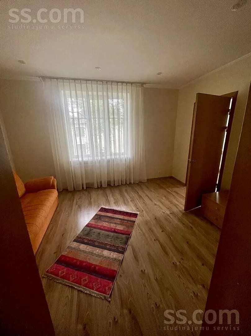 Trīsistabu dzīvoklis — Viestura iela 27 — bilde 3