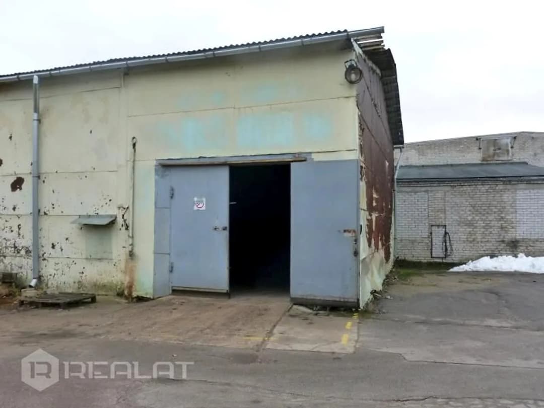 Nomai tiek piedāvātas apkurināmas noliktavas / ražošanas telpas 400 m2 platībā , tai skaitā — bilde 4