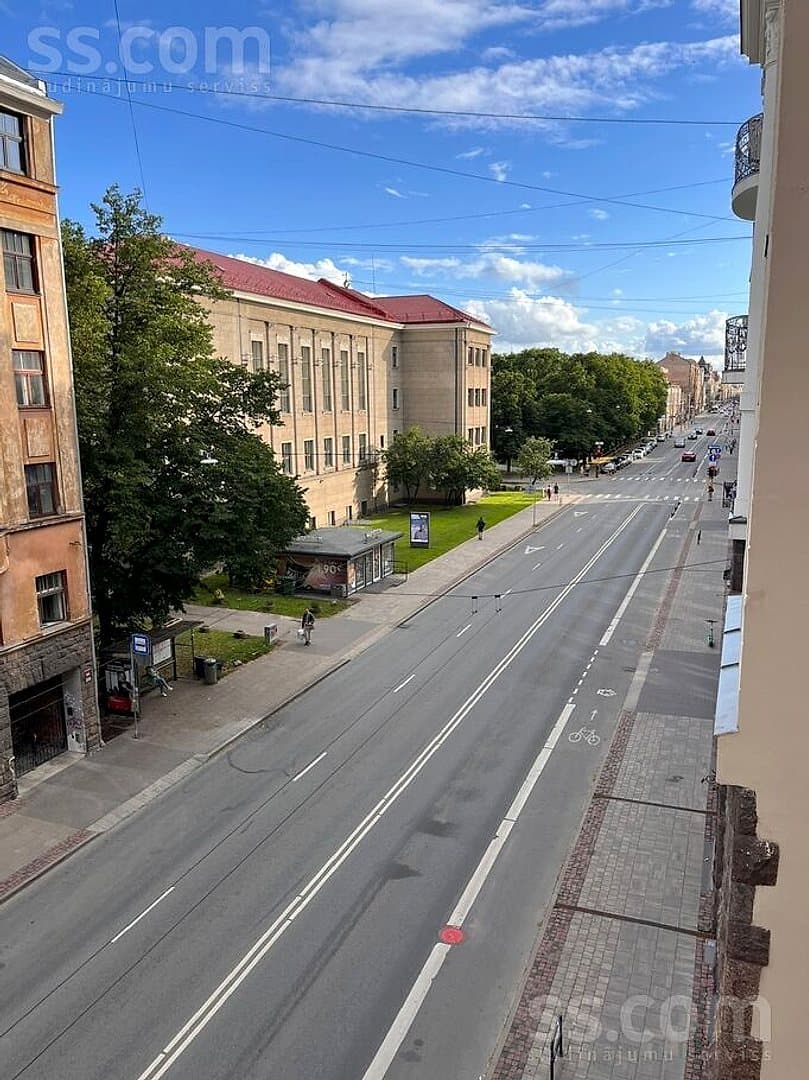 Divistabu dzīvoklis — Čaka 121 — vēl bildes