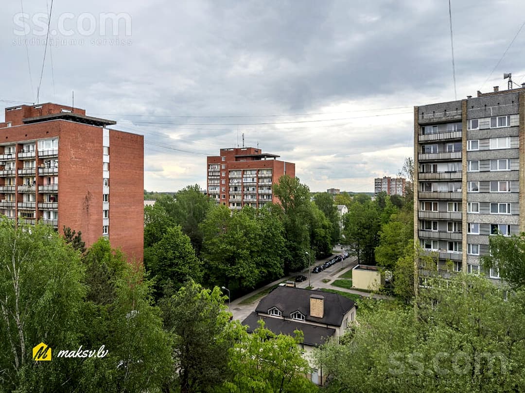 Trīsistabu dzīvoklis — Vangažu 28 — vēl bildes