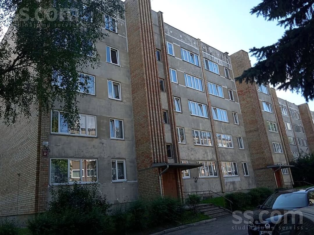 Divistabu dzīvoklis — Garozas iela 32