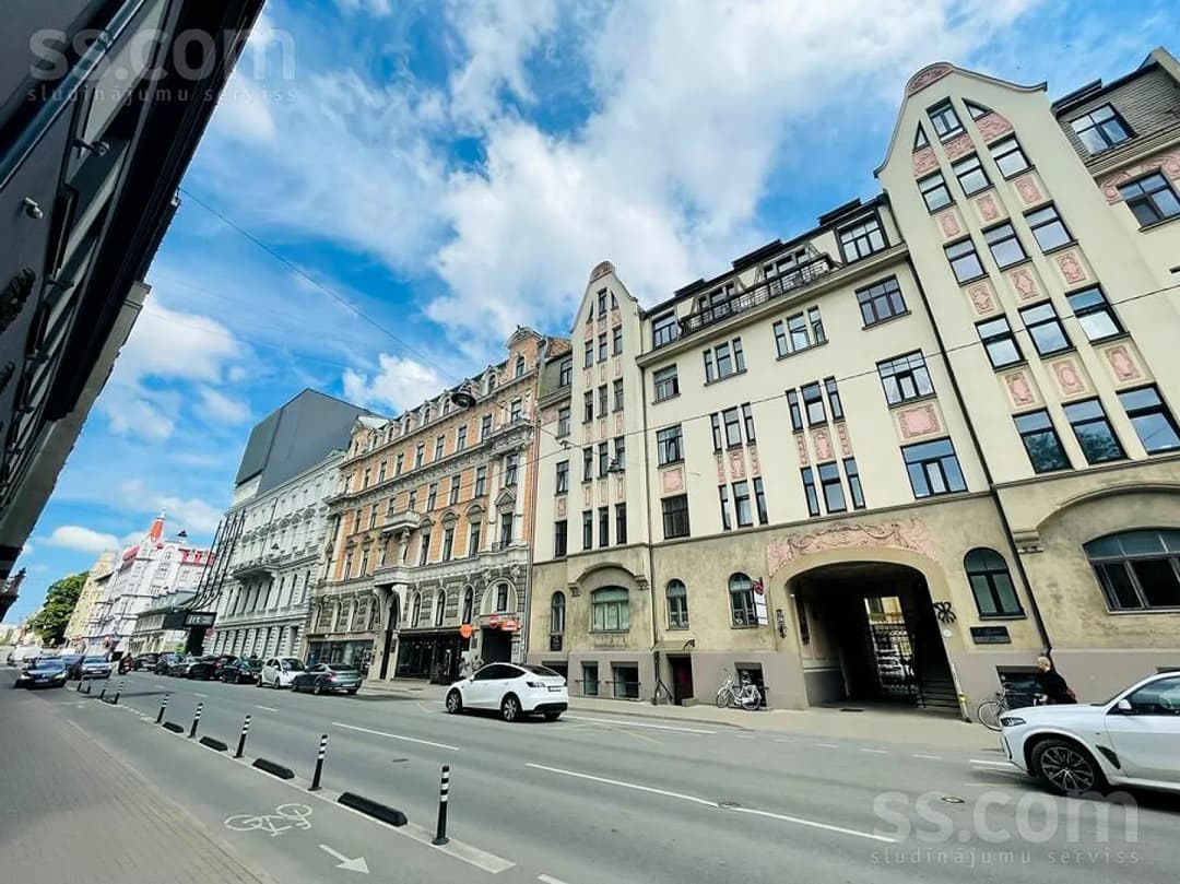 Divistabu dzīvoklis — Lāčplēša 29 — bilde 2