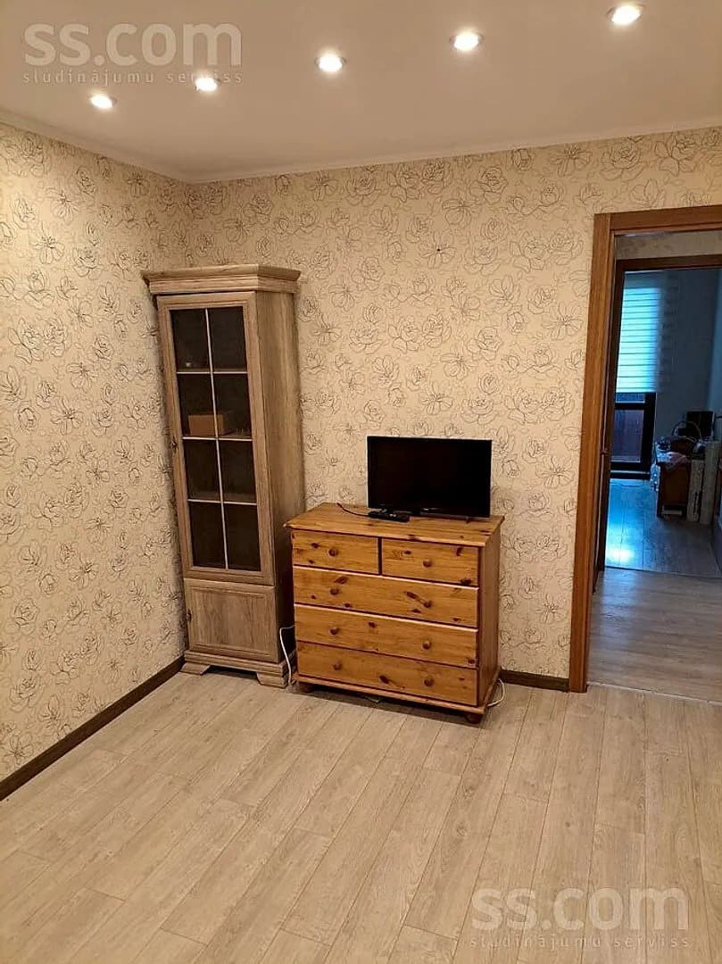 4 istabu dzīvoklis — Stacijas iela 4