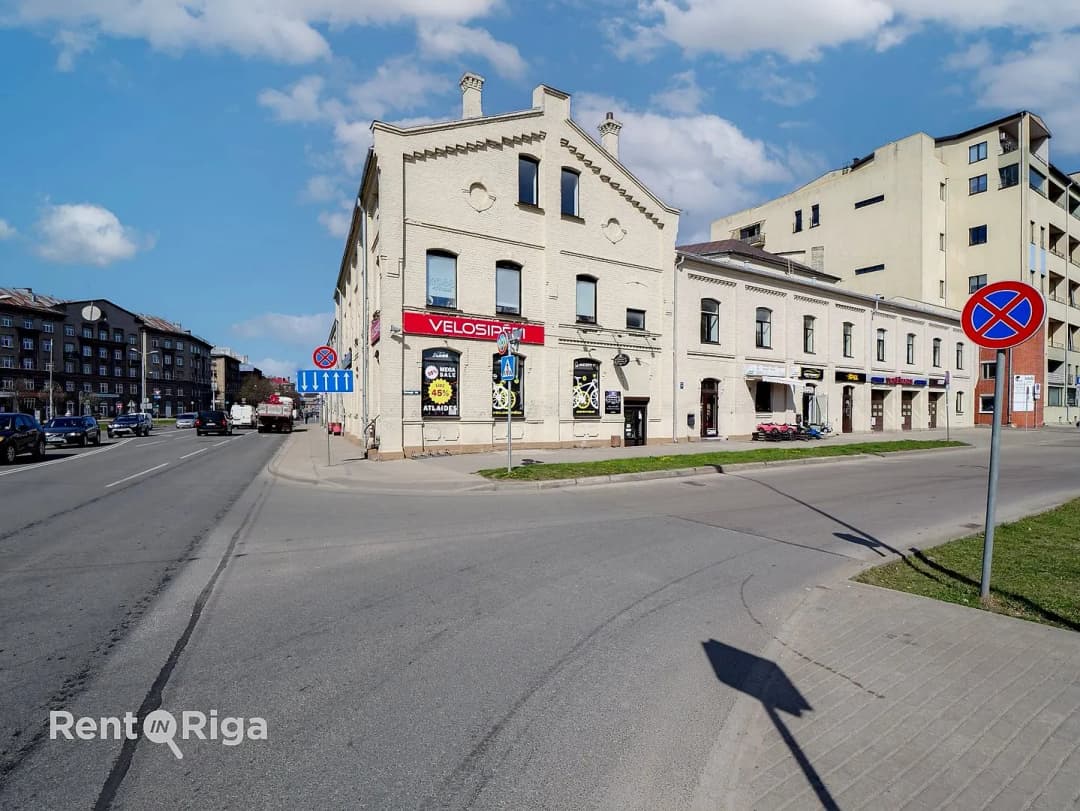 Krišjāņa Barona 130, Centrs — vēl bildes