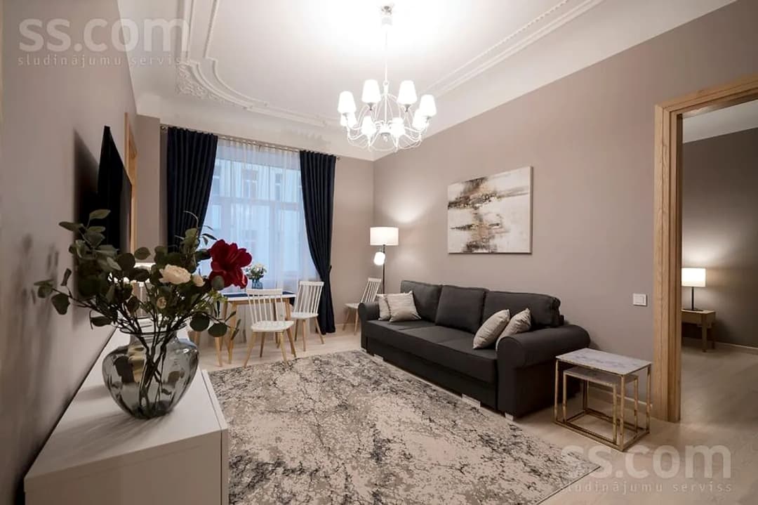 Divistabu dzīvoklis — Dzirnavu 31 — bilde 2