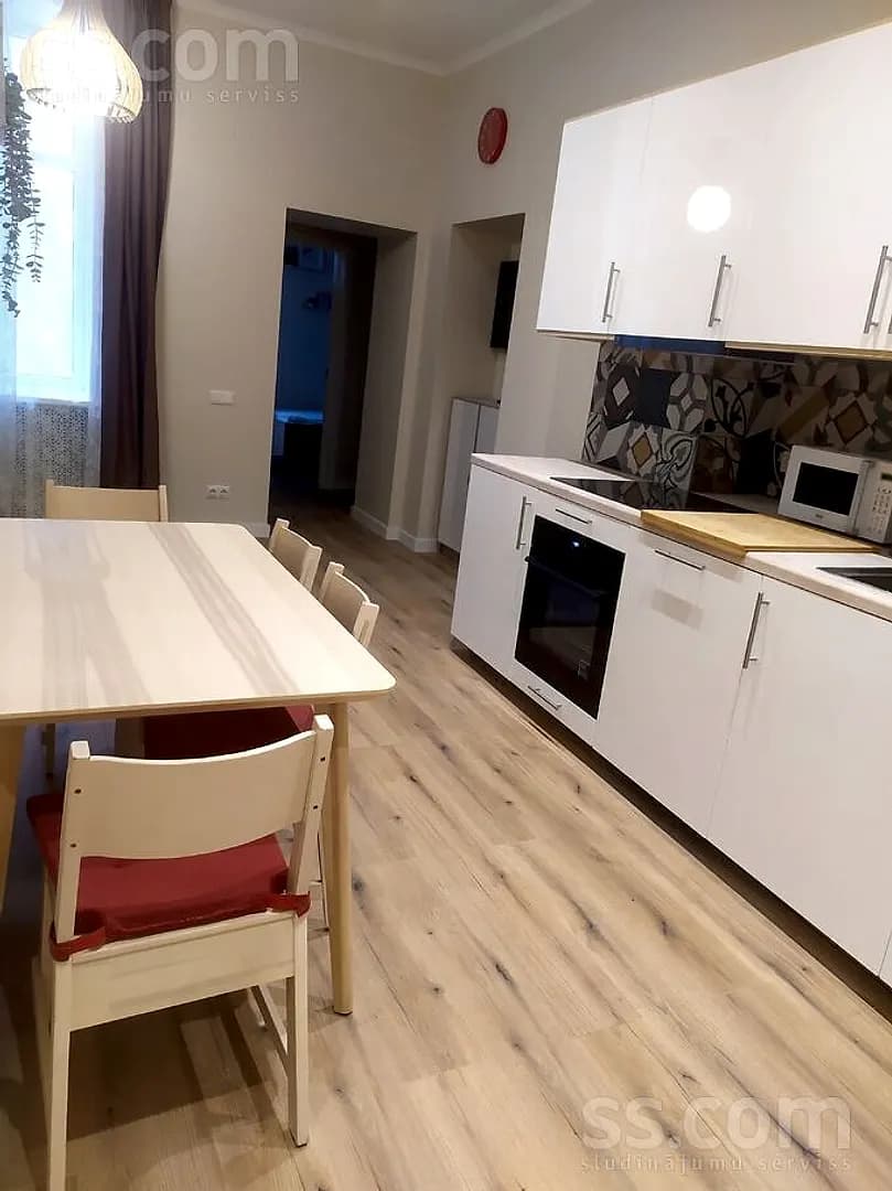 4 istabu dzīvoklis — Brīvības 39а — bilde 3