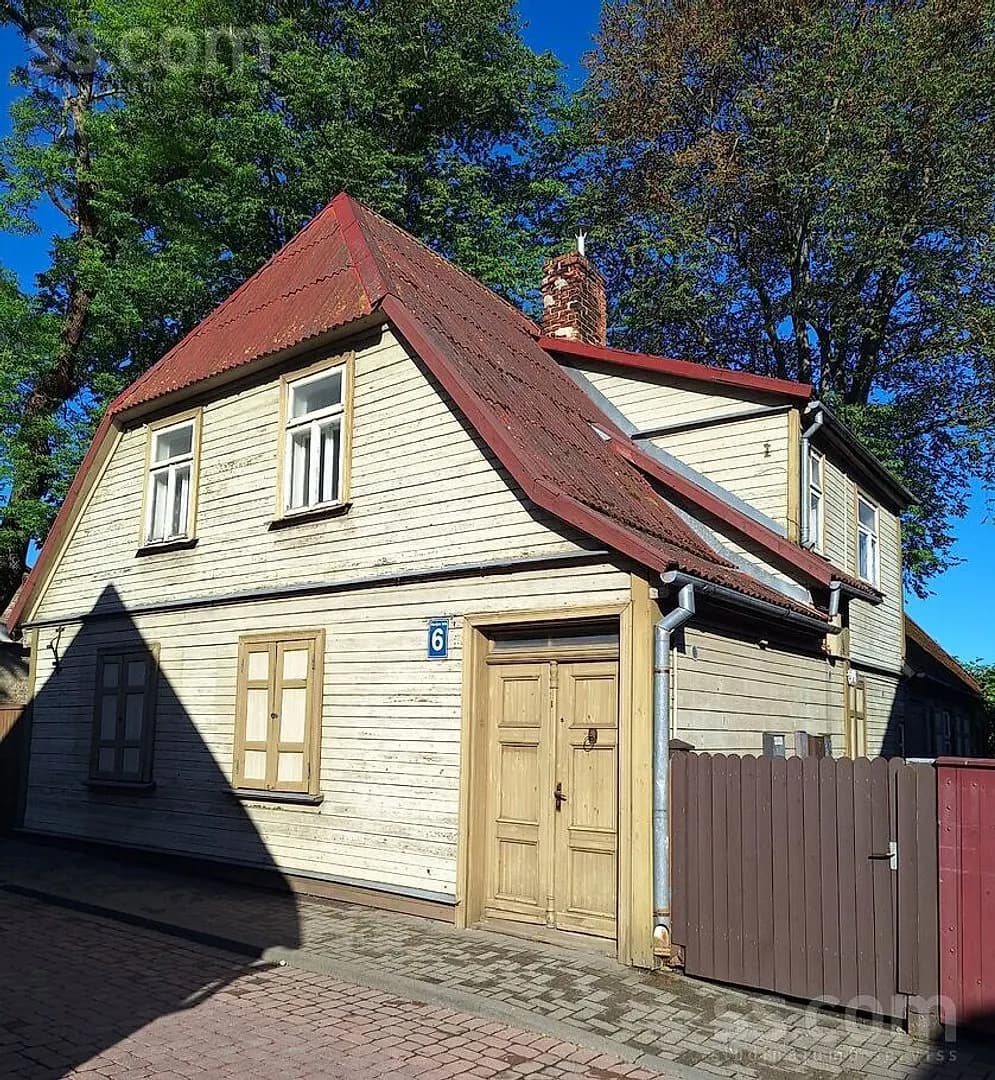 Divistabu dzīvoklis — Marijas iela 6