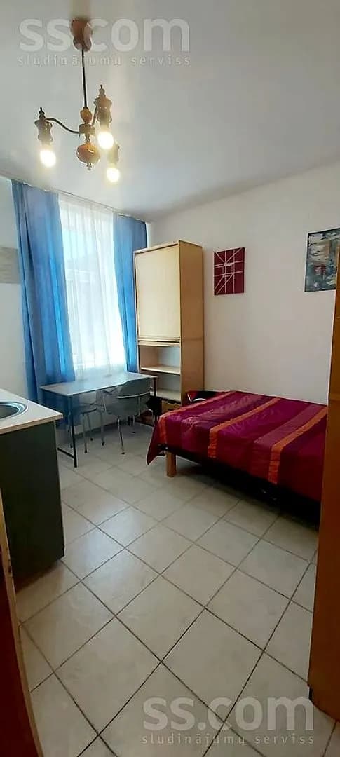 Vienistabas dzīvoklis — Lāčplēša 62