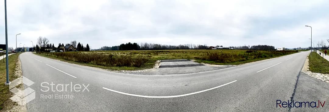 Tiek iznomātas medicīnas/tirdzniecības telpas ar kopējo platību 400m2 otrajā stāvā. — vēl bildes