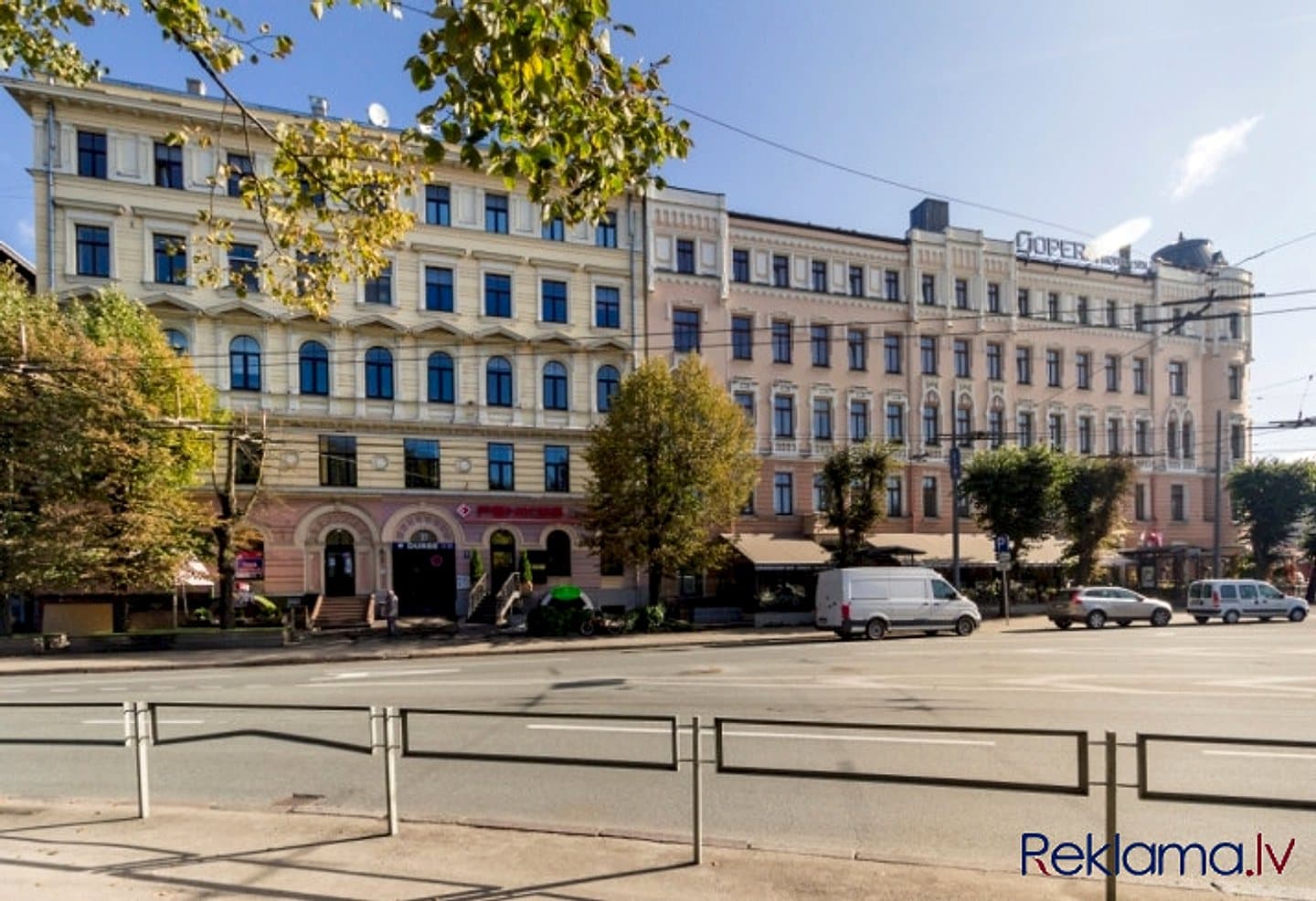 Iegādei pieejams plašs dzīvoklis pilsētas Centrā! Gaišs un pēc kapitālā remonta