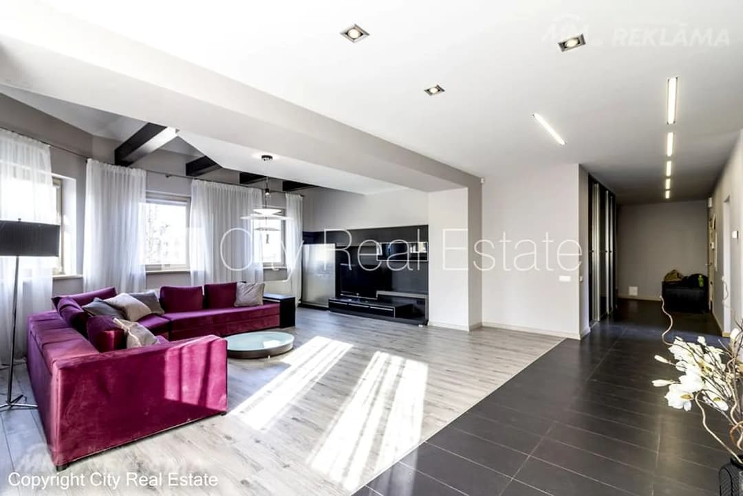 Dzīvoklis Rīgā, Centrā, 225 м², 6 ist., 3 stāvs
