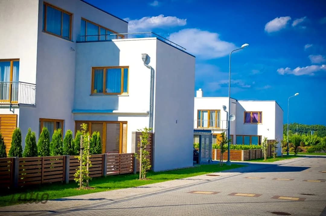 Bezdelīgu iela, Babītes pagasts — vēl bildes
