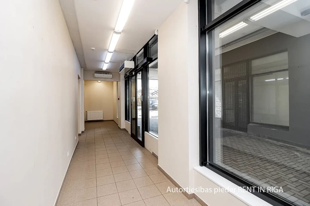 Brīvības 90, Centrs — bilde 2