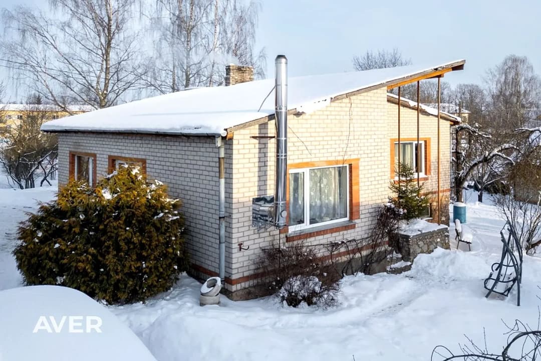 4-ist. Māja, 179㎡ - Madonas novads, Cesvaine