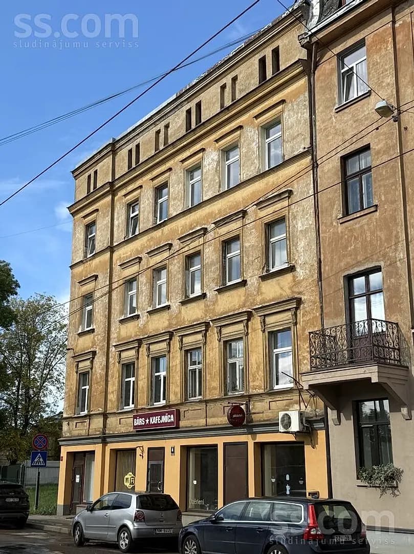 Divistabu dzīvoklis — Pētersalas 4