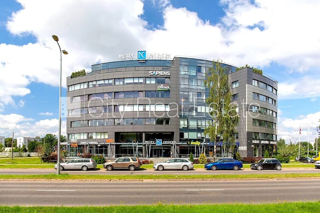 Jaunceltne, fasādes māja, viena kvadrātmetra apsaimniekošanas maksa mēnesī 2 EUR,