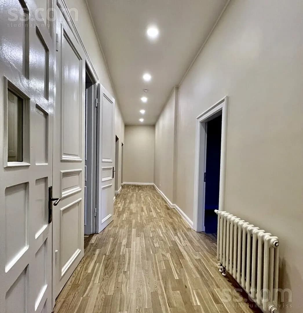 4 istabu dzīvoklis — Elizabetes 13 — bilde 3