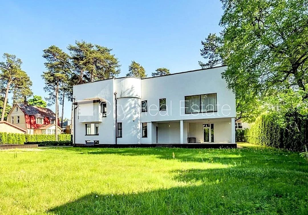 Privātmāja, labiekārtota apzaļumota teritorija 1800 m2, iežogota teritorija, teritorijas — bilde 3