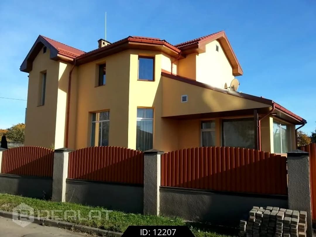 6-ist. Māja, 300.00㎡ - Rīga, Ķengarags